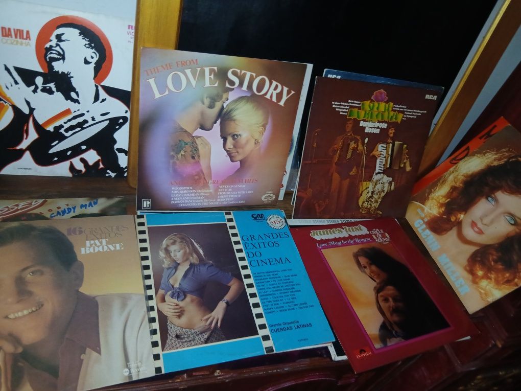 Lote 50 Lp como novos 99 €