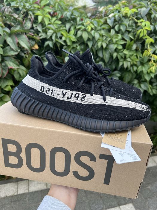 Adidas Yeezy Boost 350 V2 Oreo sneakersy niskie czarne 45 1/3