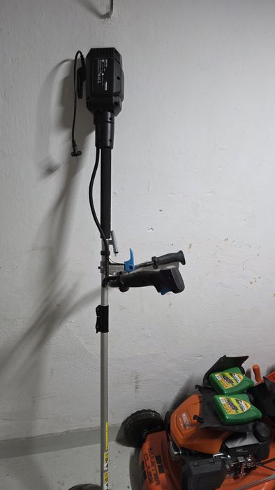 Kosiarka spalinowa Oleo Mag z napędem