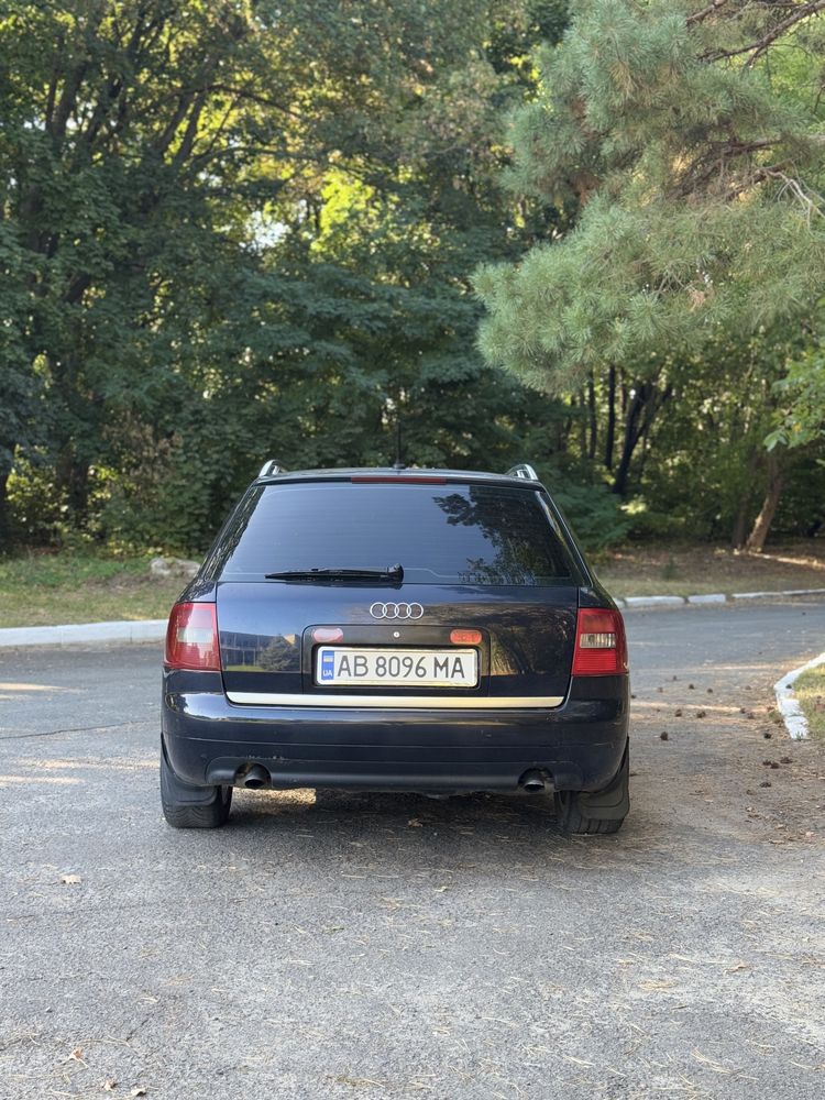 Ауді А6 С5 універсал
