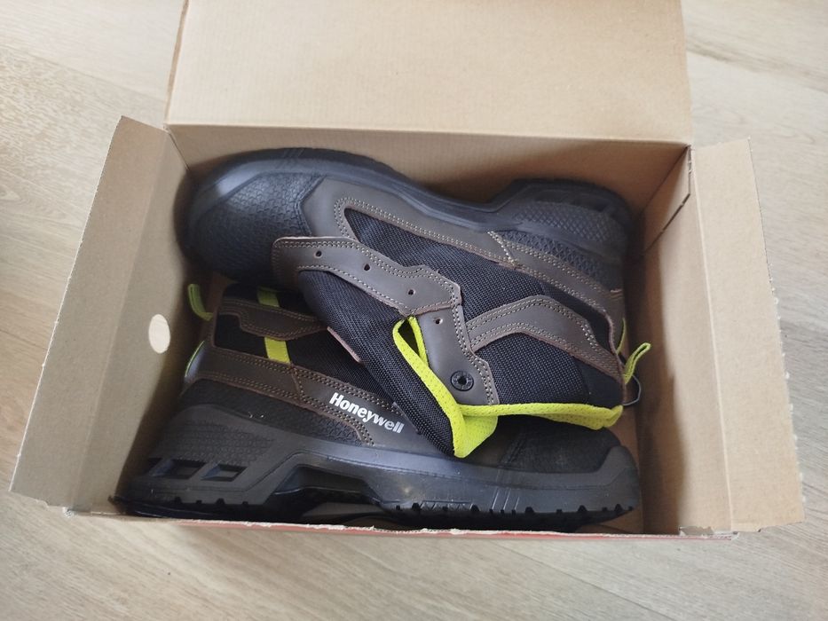 Obuwie robocze HONEYWELL SPRINT MID - S3 rozmiar 43
