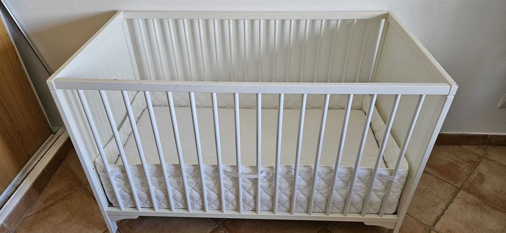 Berço IKEA + Colchão + Protetor