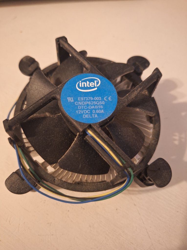 Intel processor celeron g1840 + cooler