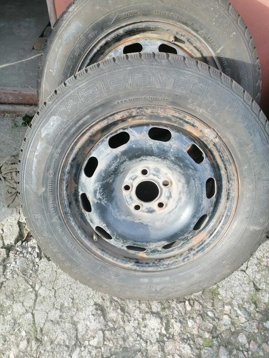 Резина зимняя 195/65/15 на дисках