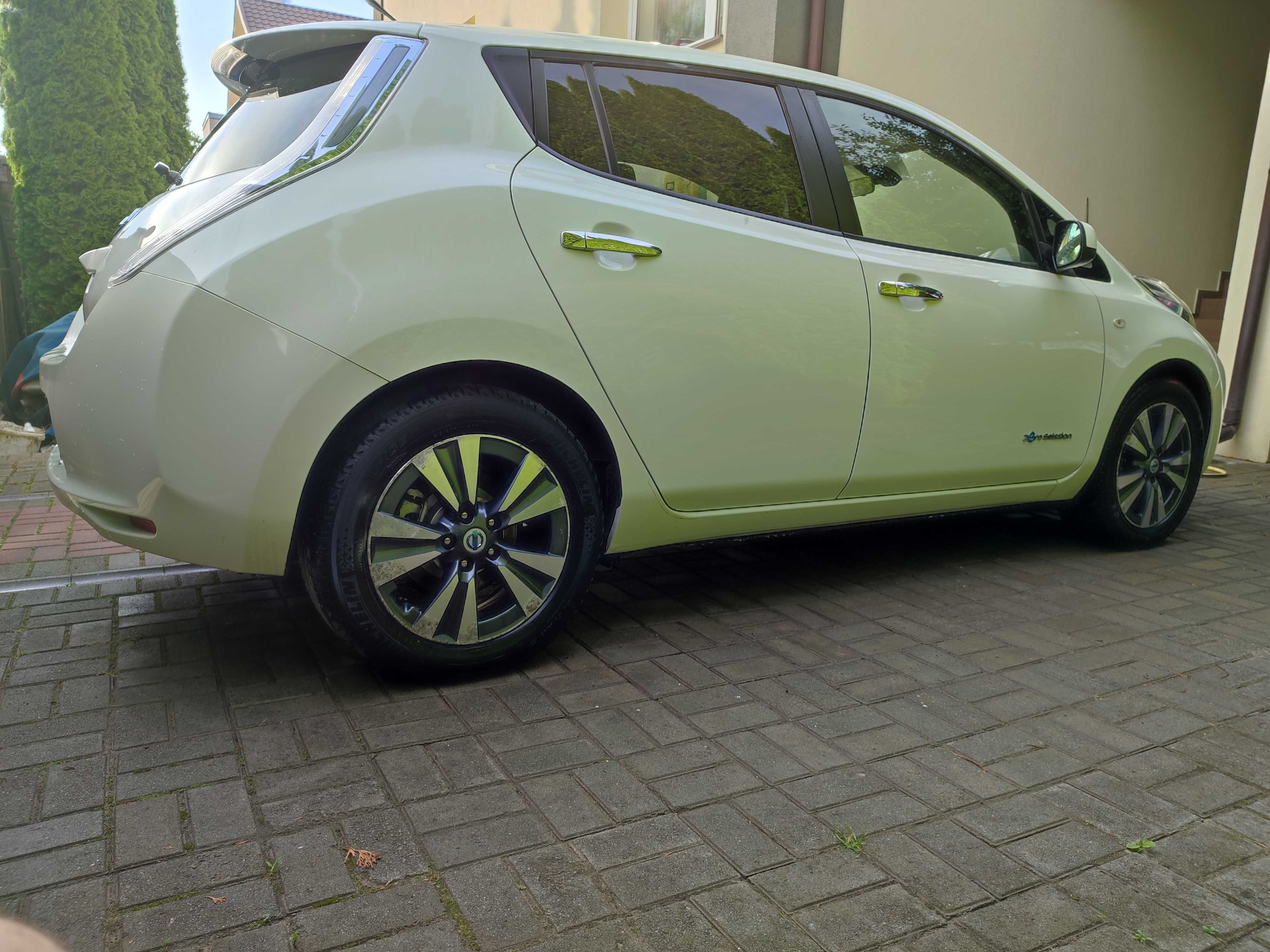 Електричний Автомобіль