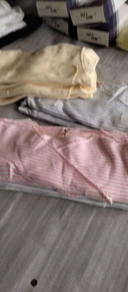 Roupinha interior para bebé varias cores em algodão