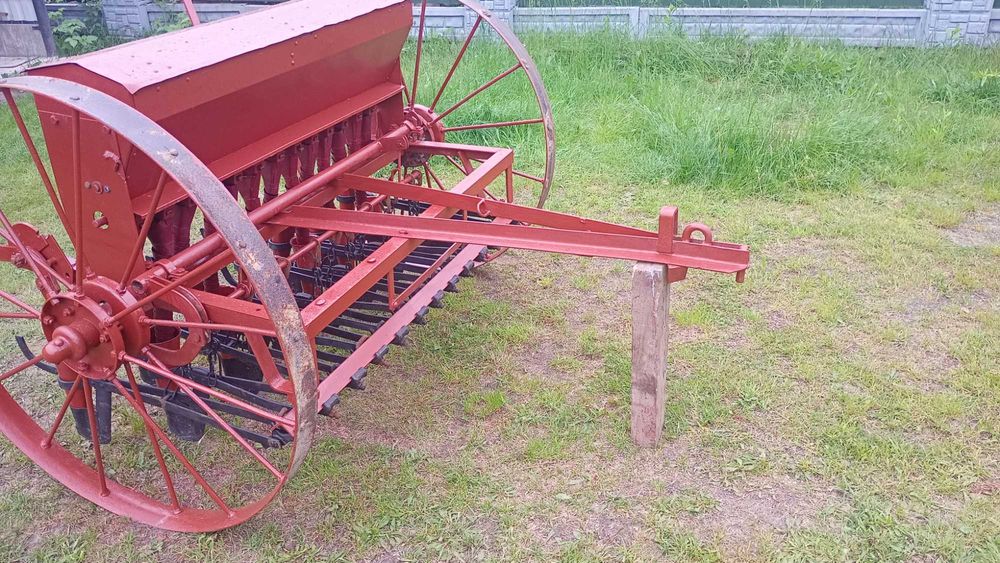 Сівалка 13 лійок