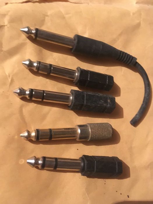 аудио шнуры, переходники и разъемы от магнитофонов и т.п.