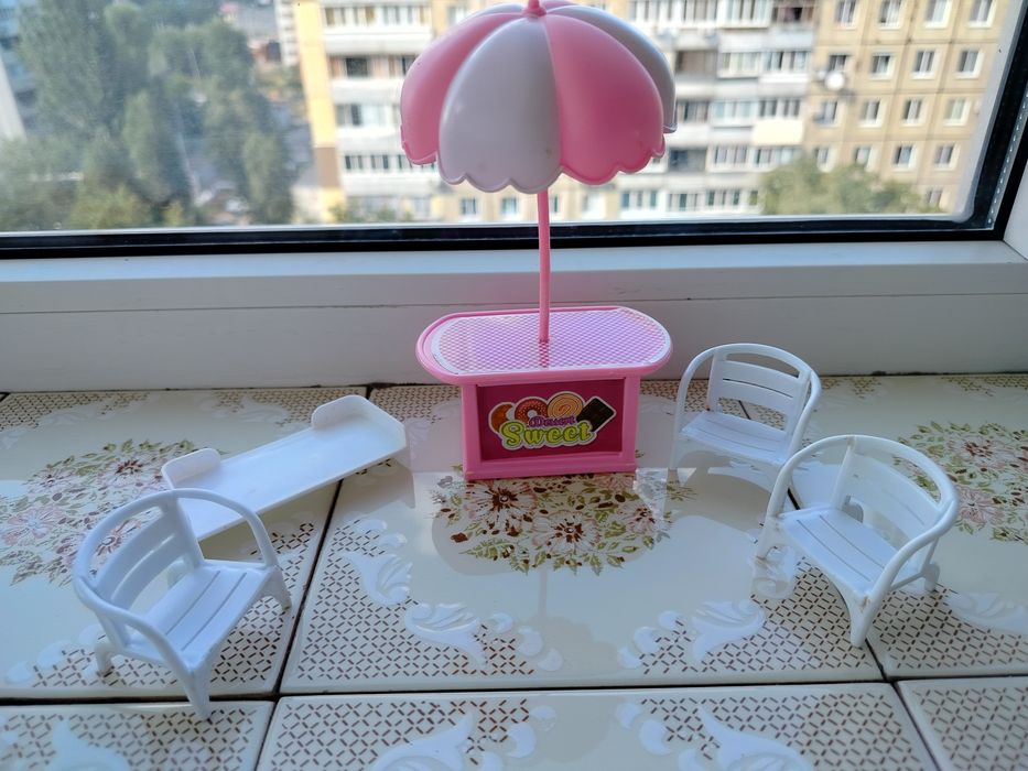 Меблі лялькові різні