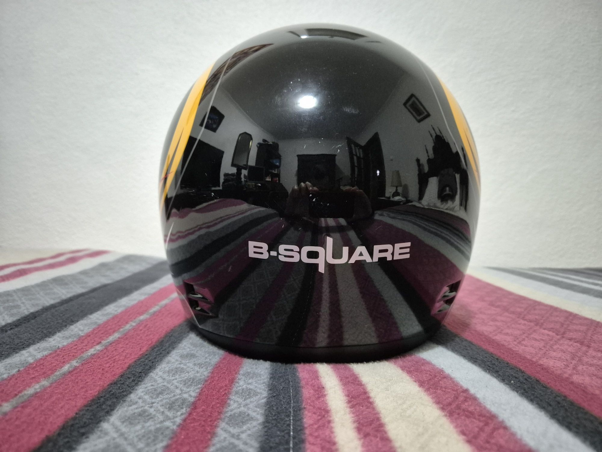 Capacete B-Square seminovo