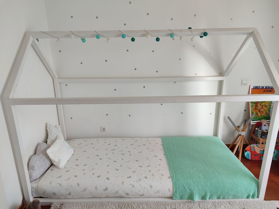 Cama Montessori casinha