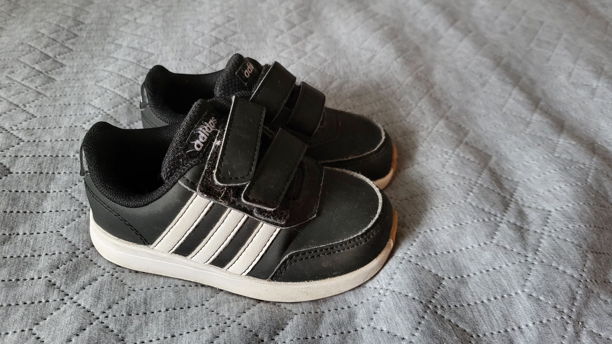 Adidasy chłopięce