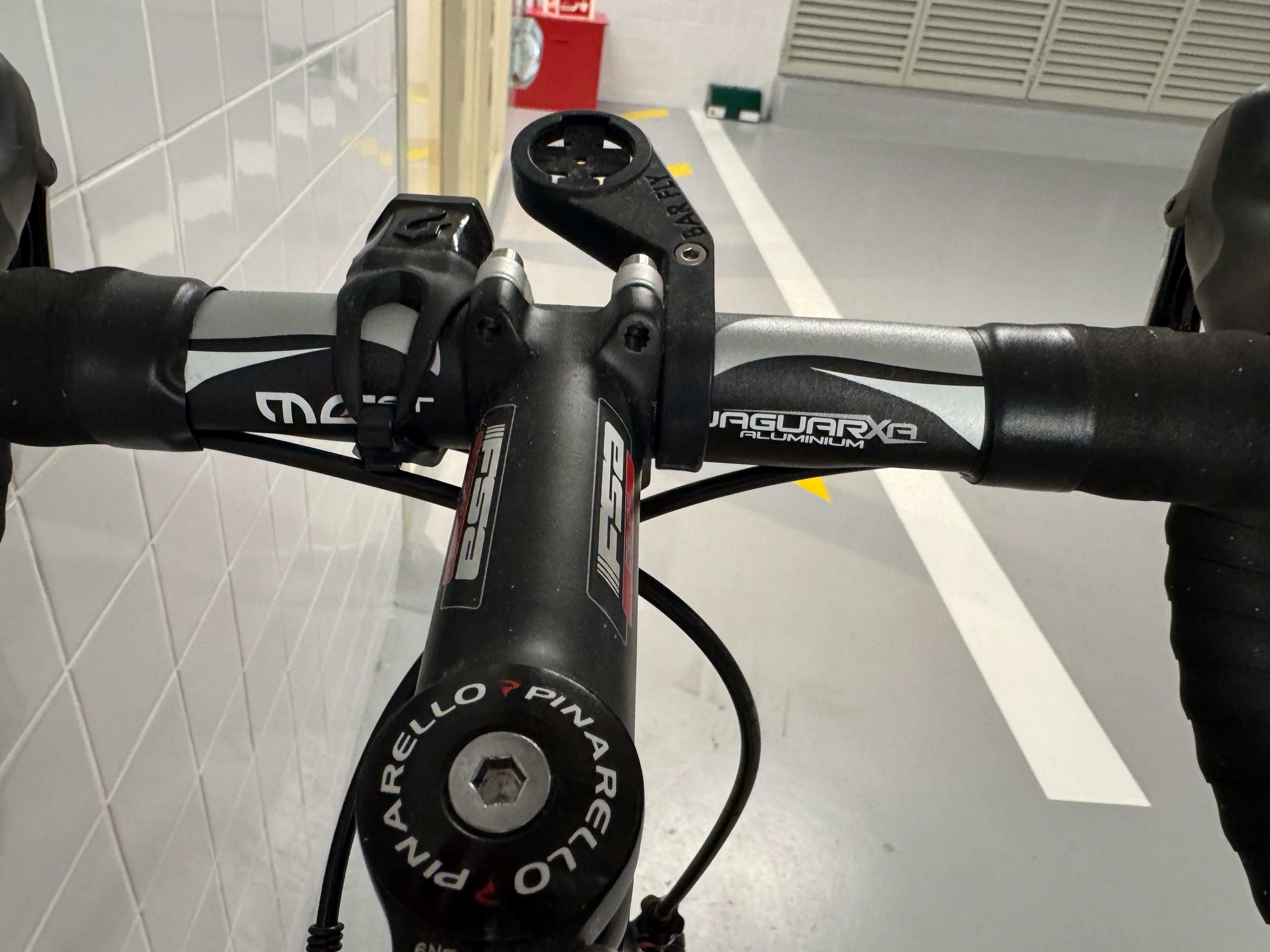 Bicicleta de estrada Pinarello Rokh carbono tamanho 56