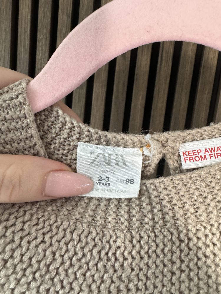 Sweterek zara 98