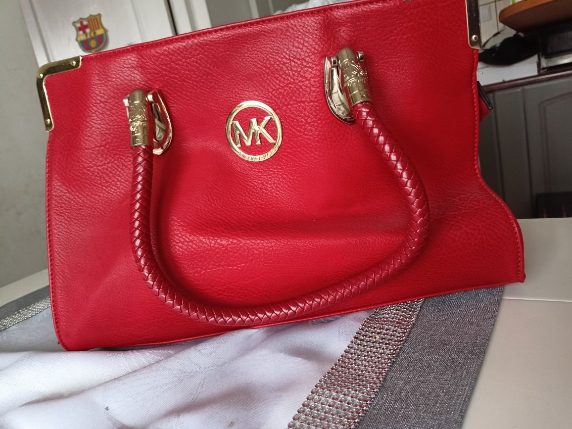 Czerwona torebka Michael Kors