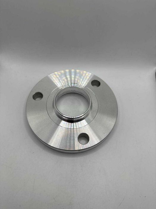 Проставки для расширения. решение проблем с вылетом. вибрацией руля.