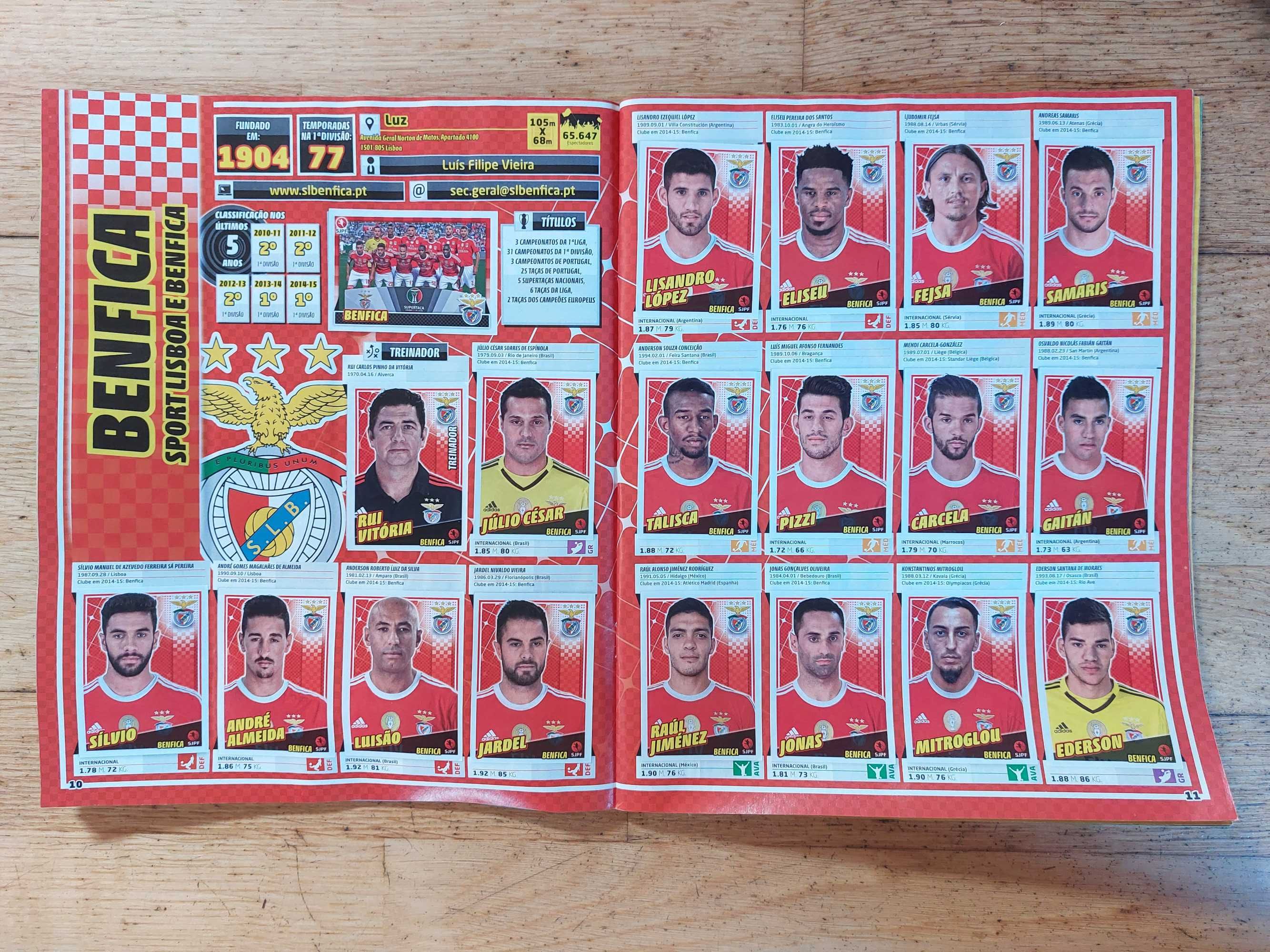 Caderneta de cromos "Futebol 2015-16" - Completa