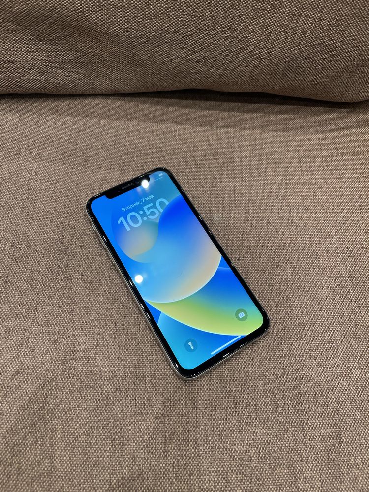 iPhone X.64gb Neverlock (silver) apple