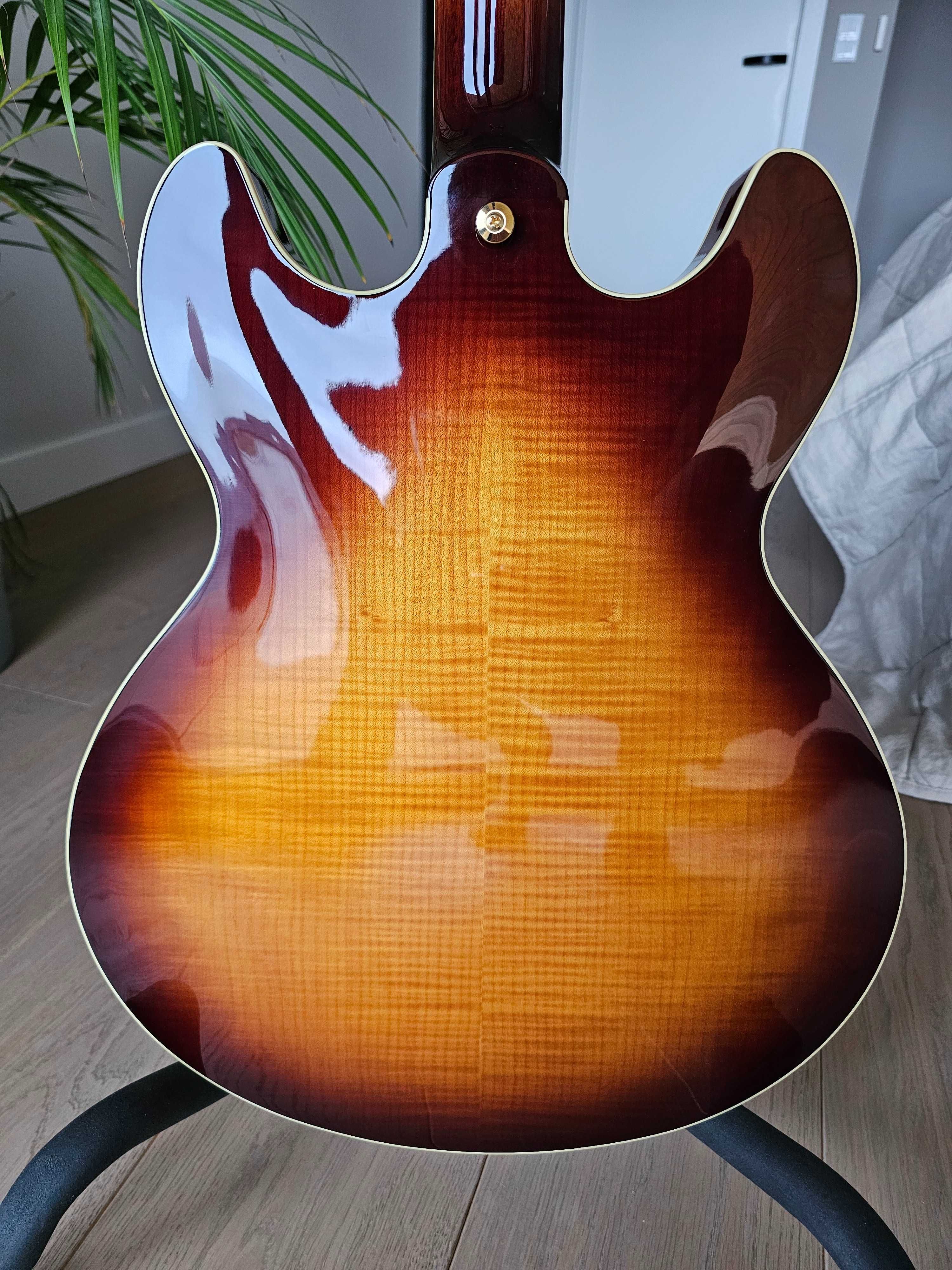 Gitara elektryczna Yamaha SA2200 - Violin Sunburst Semi-Hollow