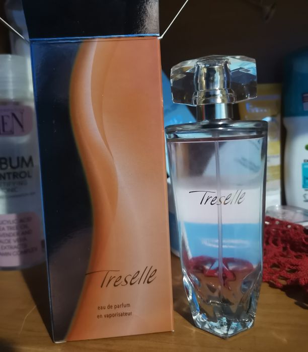 Парфумована вода treselle. Avon. 50 мл