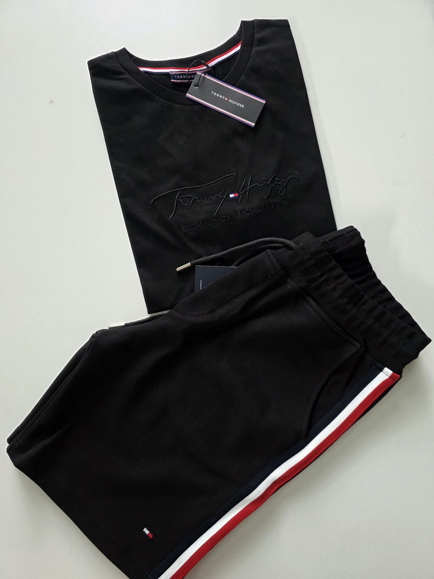 Tommy hilfiger komplet spodenki szorty błękitne niebieskie L / XL  wyp