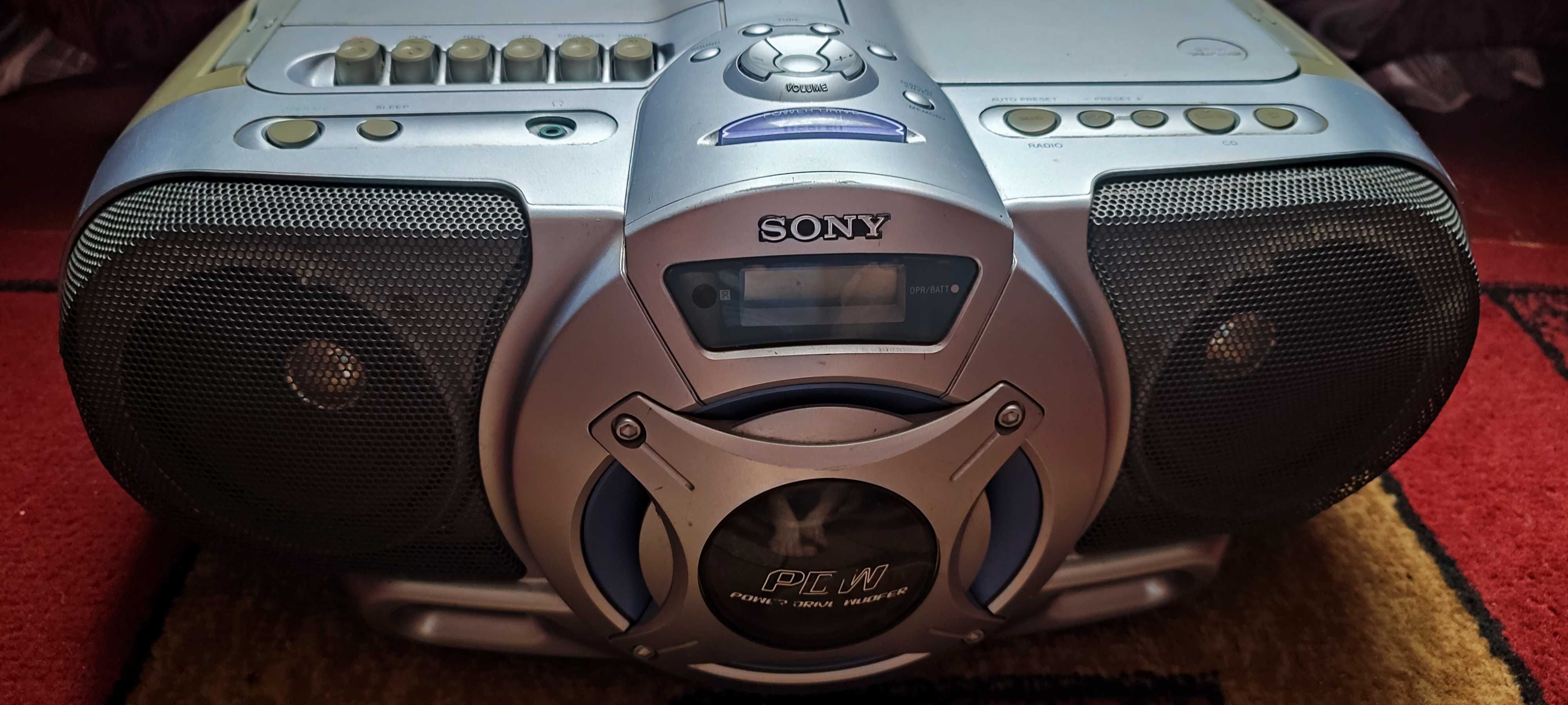 Магнітола/Бумбокс Sony (CFD EX35L) на аудіо касети та cd диски.