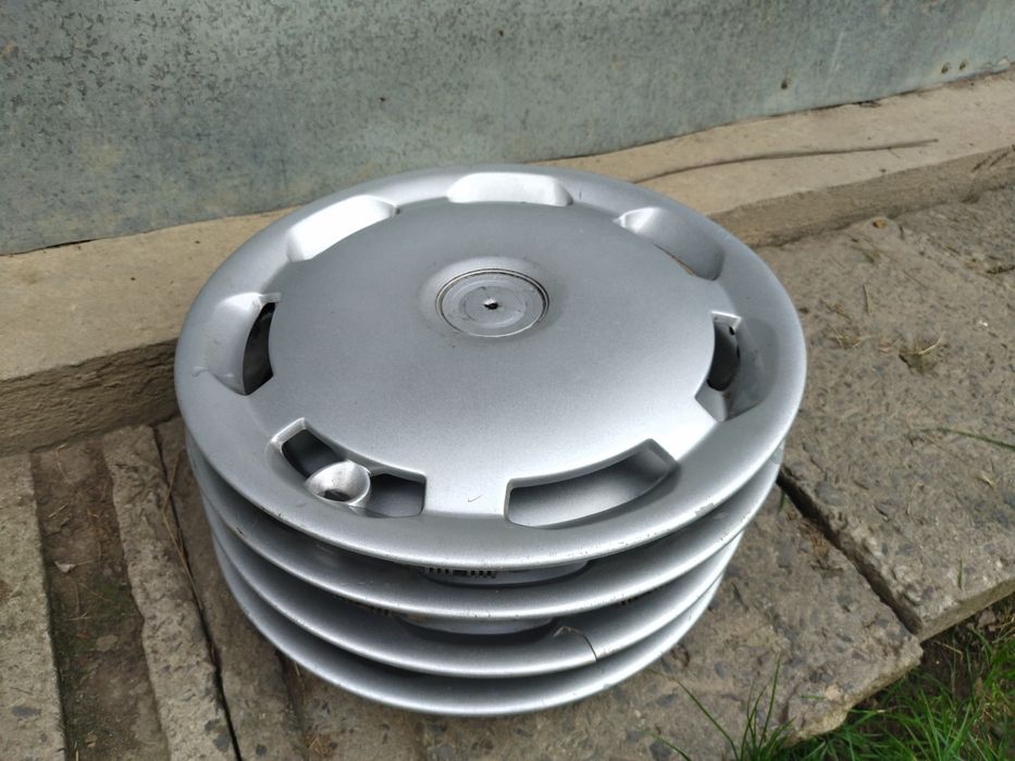 Продам ковпаки б\у  R15 в ганому стані