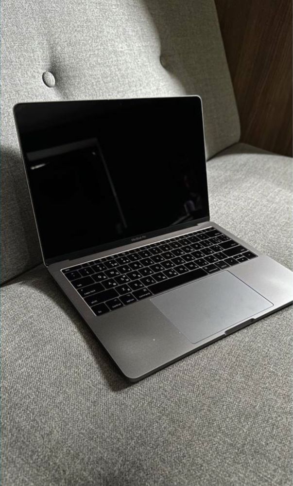 MacBook Pro 2017 13/RAM 8/SSD 128