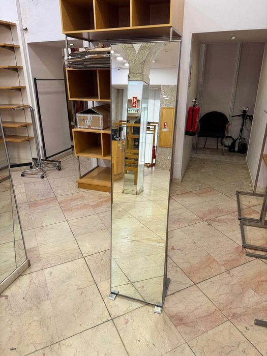 Espelho estrutura e base em aço inoxidável