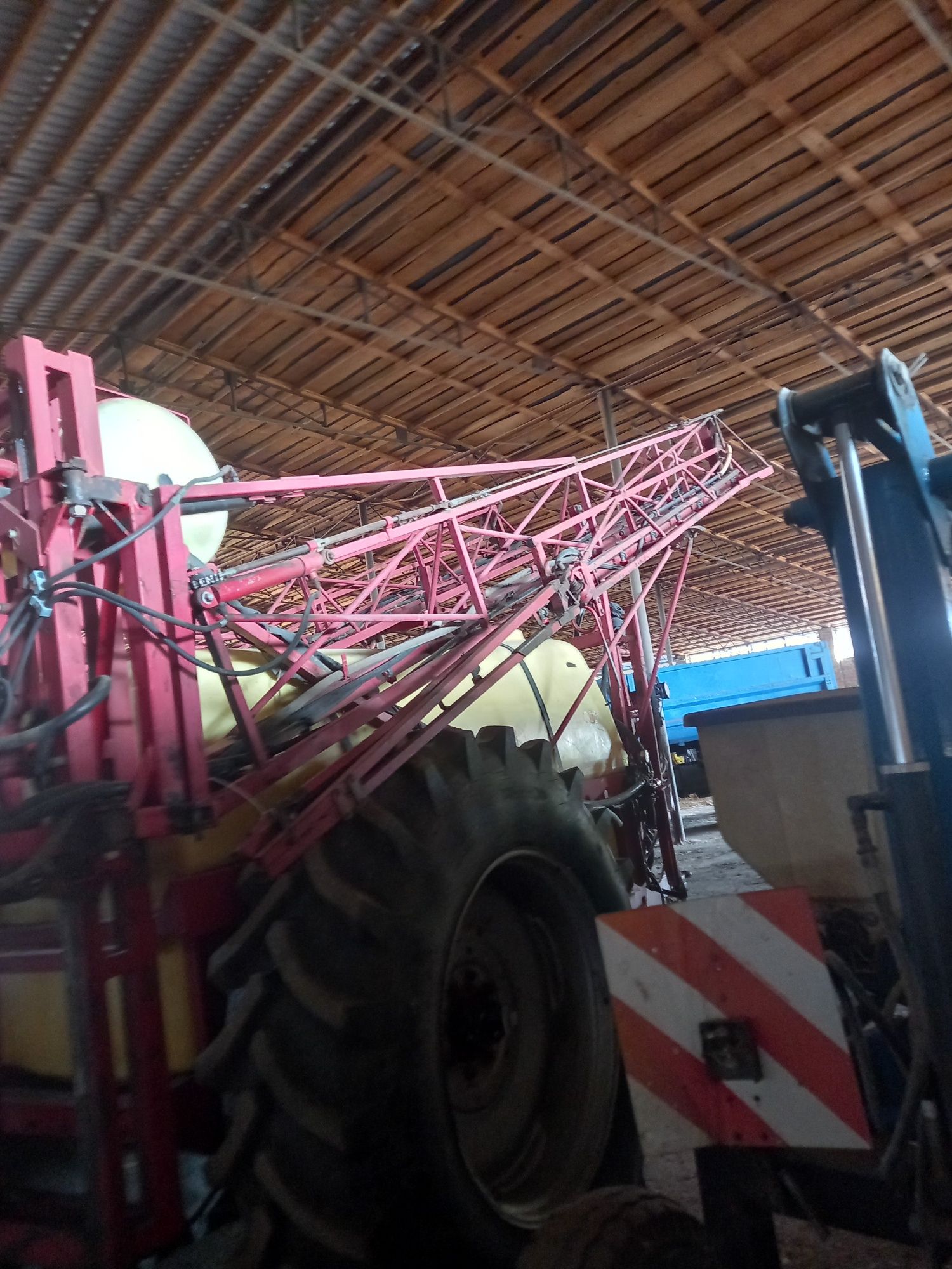 Продам оприскувач hardi харді в хорошому стані