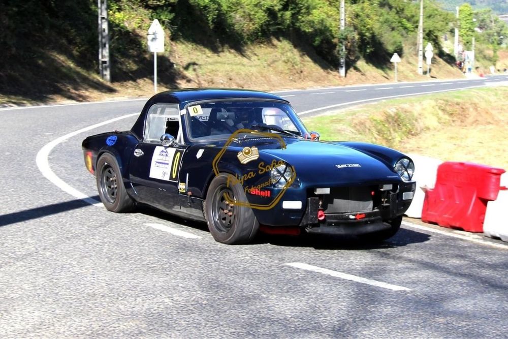 Triumph Spitfire - rampas rally circuito