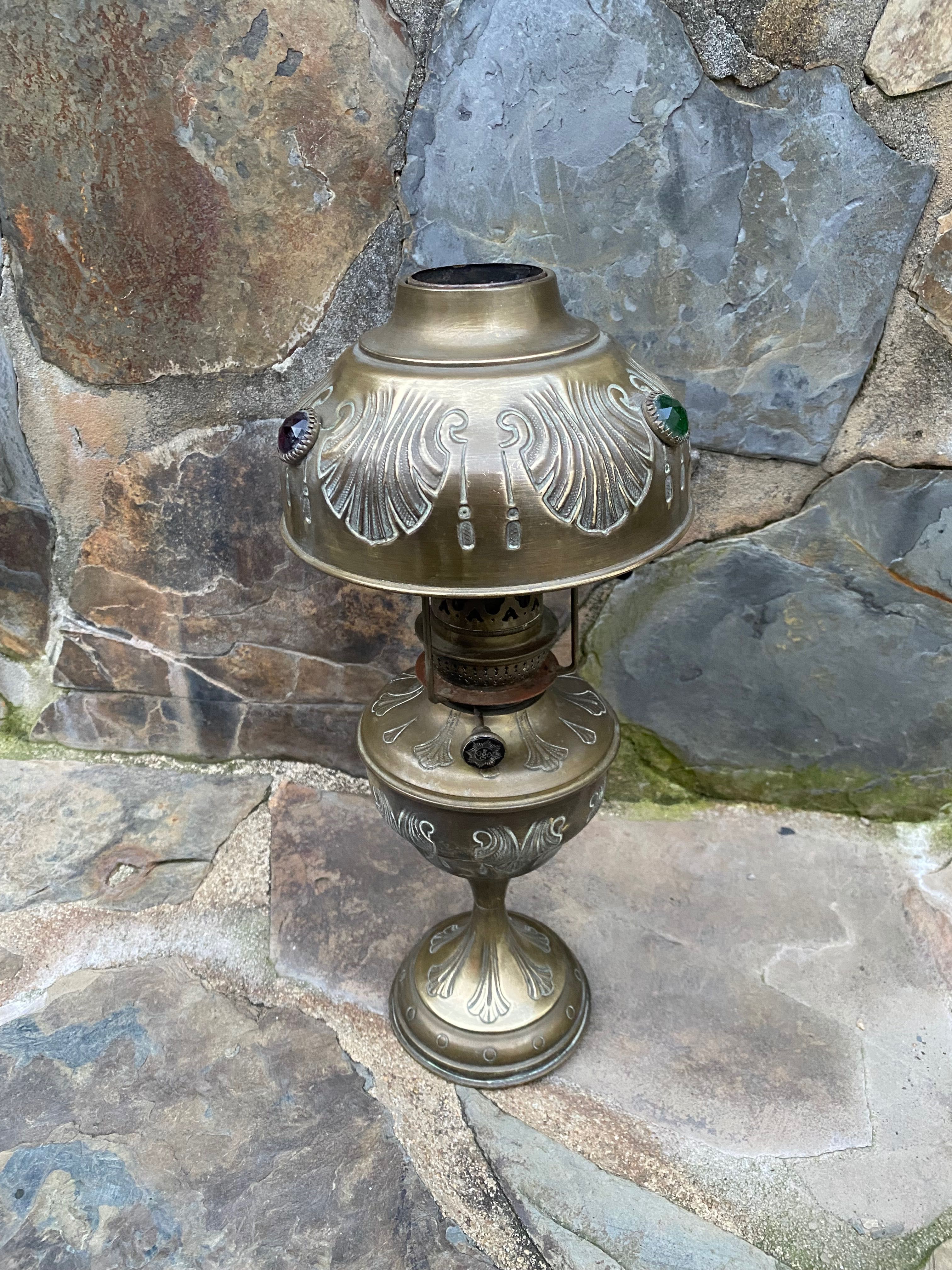 Candeeiro Arte Nova petróleo França séc XIX/XX 38 cm