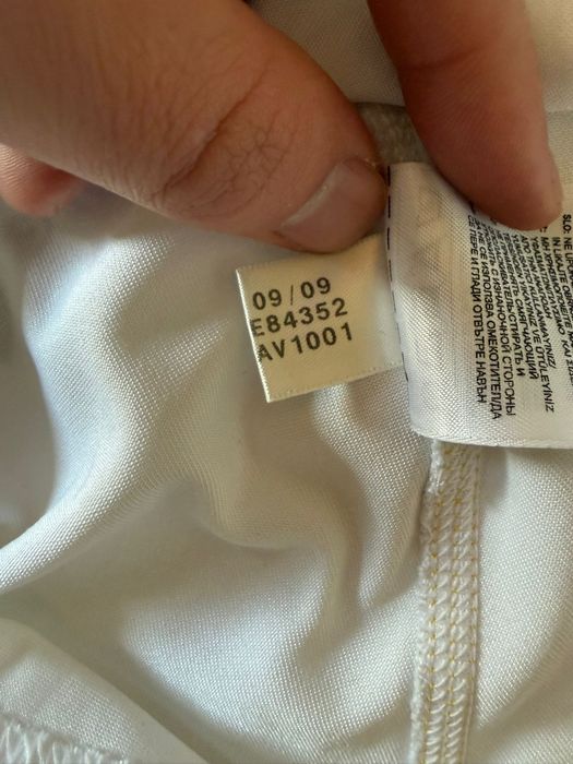 Oryginalna koszulka Realu Madryt z sezonu 09/10 z nadrukiem Ronaldo 9