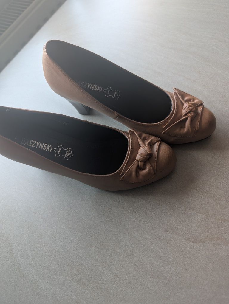 Sprzedam buty damskie