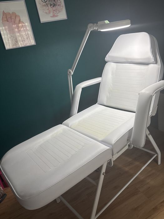 Fotel kosmetyczny -leżanka )