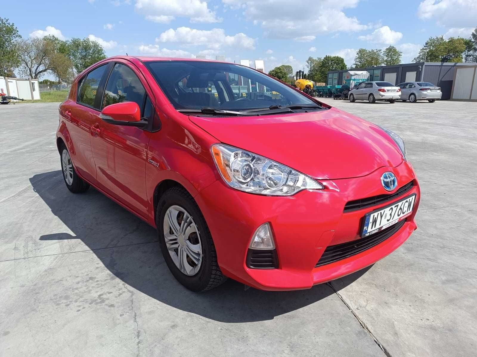 Toyota Prius c (yaris) 2013r. Benzyna + Gaz