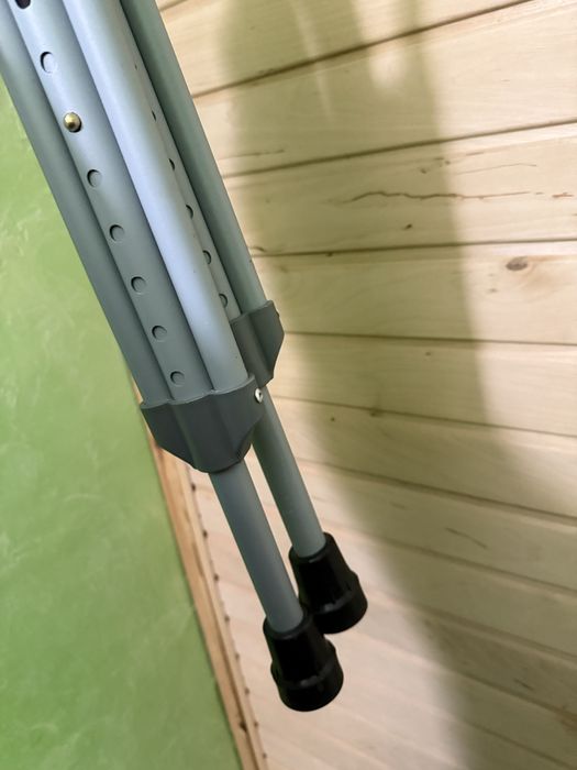 Костилі, милиці