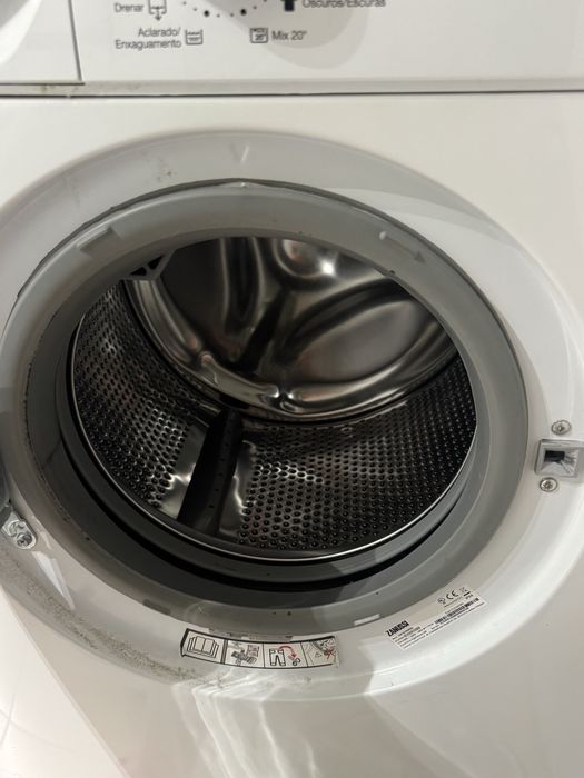 Máquina de lavar roupa Zanussi 8kg