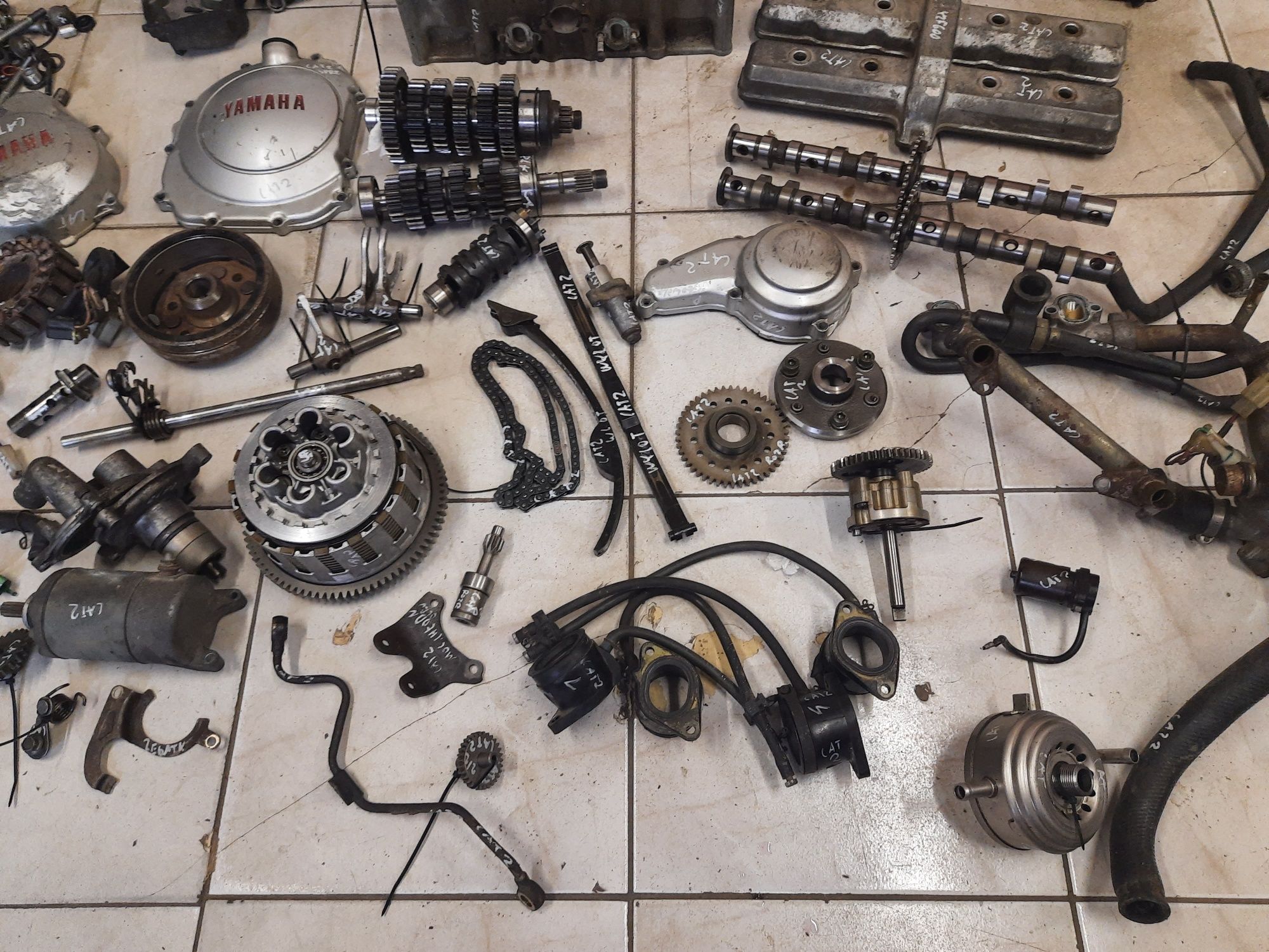 Yamaha YZF 600 Thundercat silnik części głowica wał cylinder wałek kap