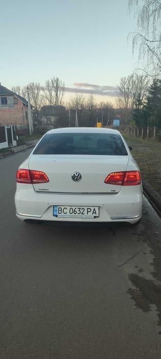 Volkswagen Passat 2011