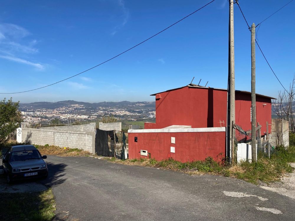 Terreno em Loures