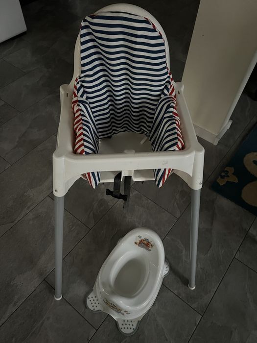 Krzesełko ikea oraz nocnik oddam.