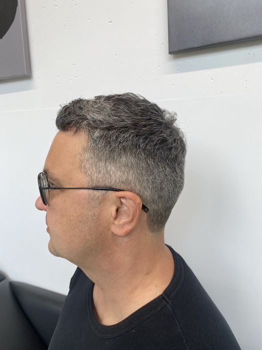 Чоловіча стрижка Позняки