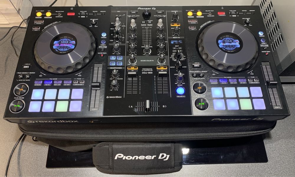 Pioneer DDJ-800 +SoftCase