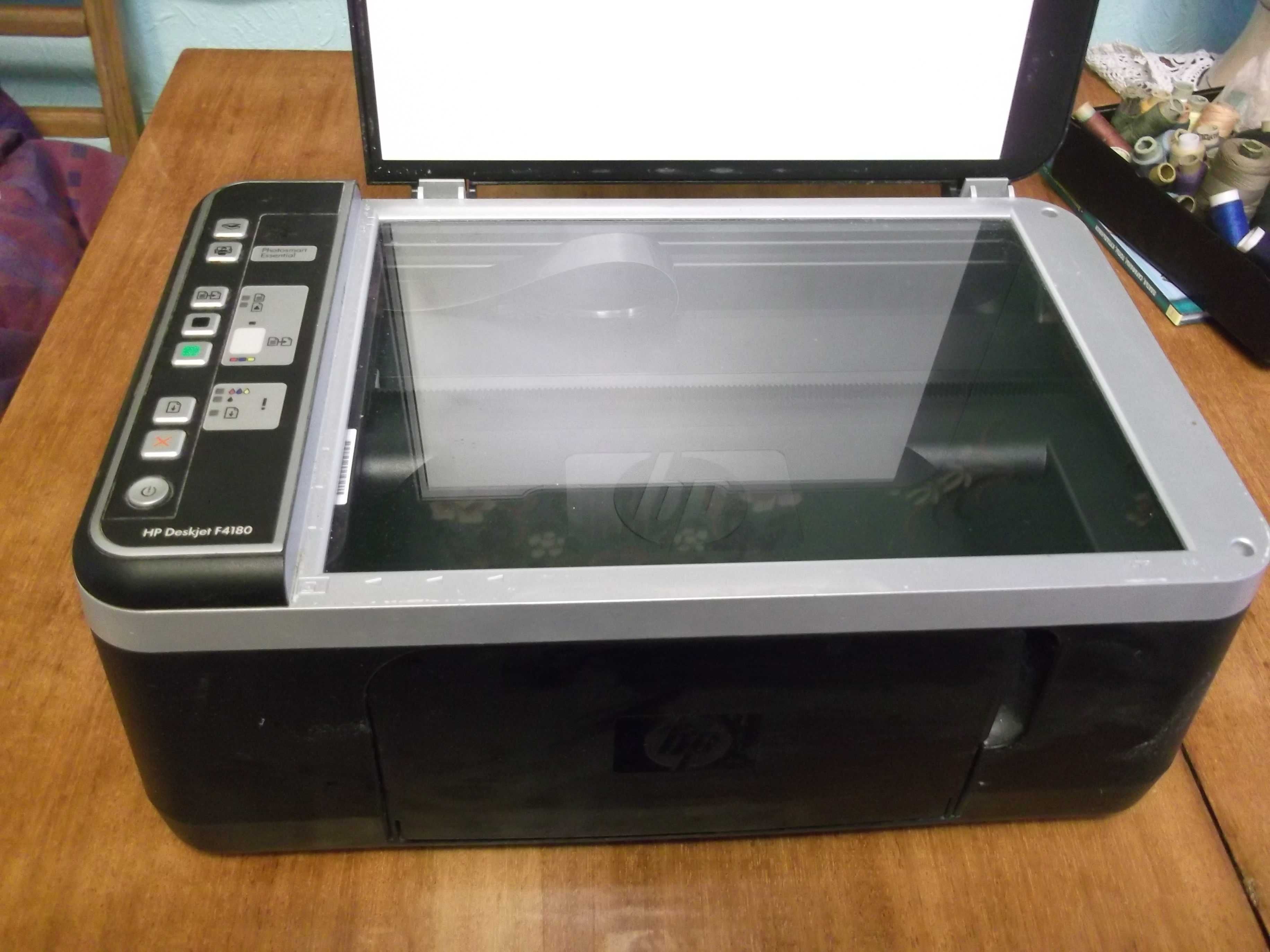 Принтер-сканер HP Deskjet F4100 (струйный принтер) б/у, не исправен.