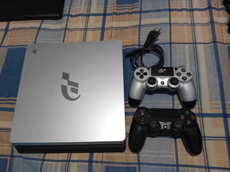 Ps4 Consola slim 1tb e comando edicao GT + 6 jogos