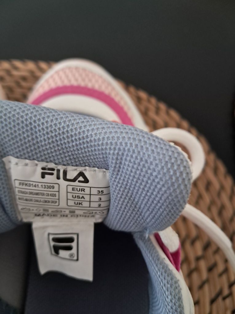 Fila Sneakersy Strada Dreamster Cb Kids FFK0141 r.35
Sneakersy Strada