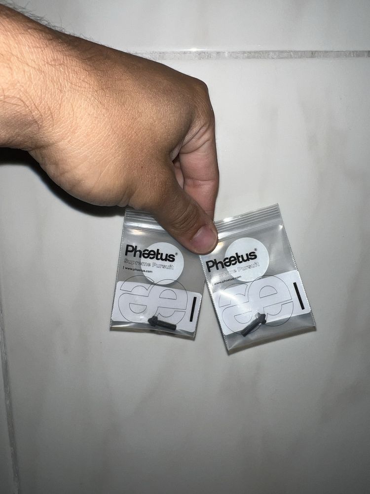 Impressora nova nunca reutilizada com 15 filamentos e dois bicos extra