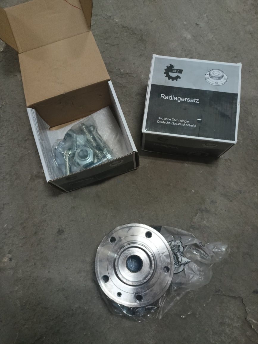 2 piasty koła przód Volvo 850 s70 v70 XC70 c70