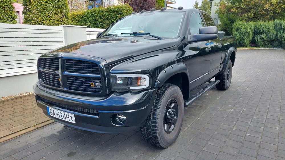 Dodge RAM v8 5.7 hemi LPG 4x4 fullLED hak klima opony wielosezonowe
